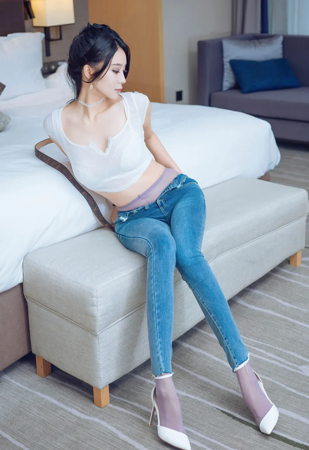 Huayang作品目录与编号更新 Huayang白色上衣牛仔裤写真造型