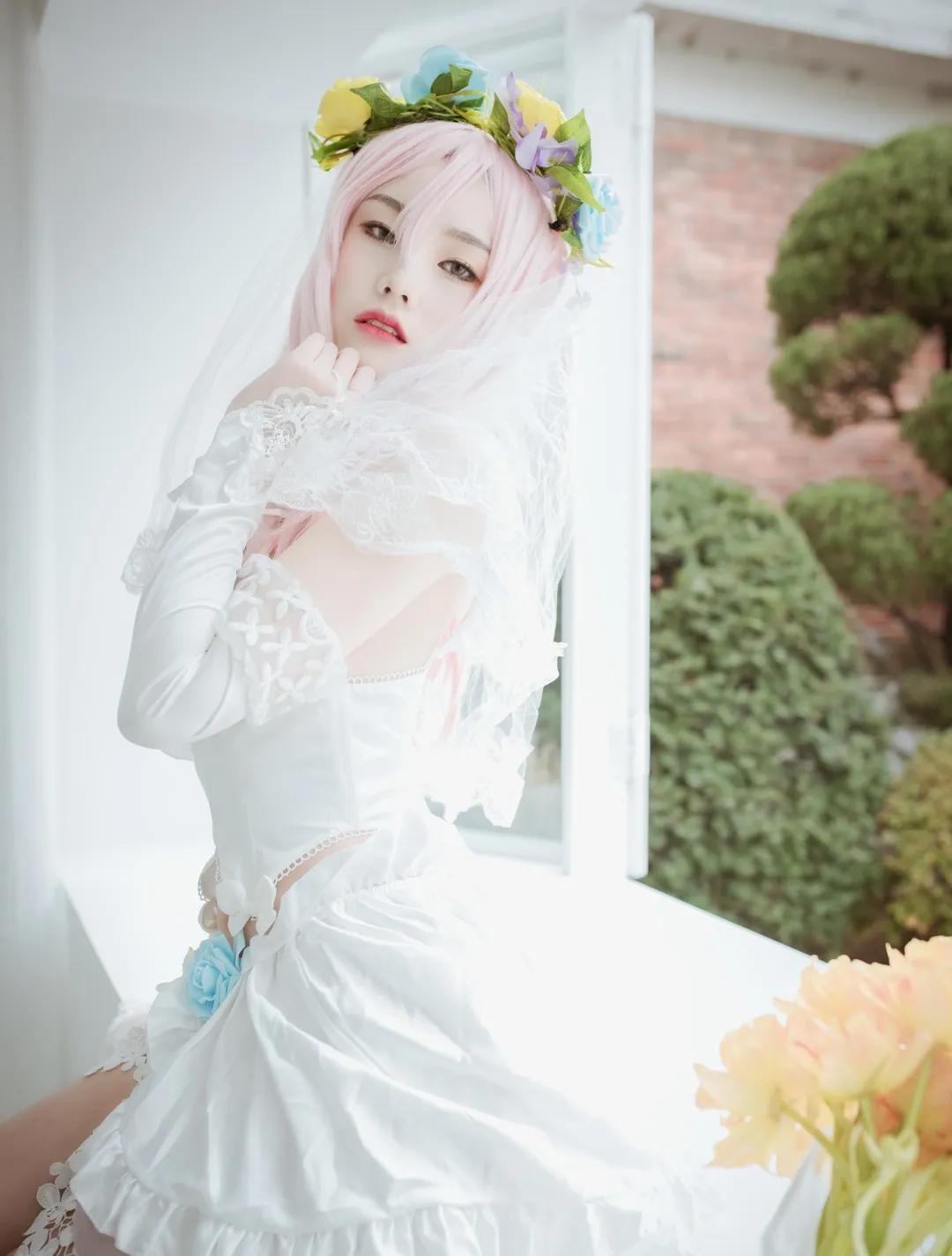 Yuna (윤아)作品目录｜作品编号、合集列表与最新更新 Yuna (윤아)白色服饰与花环造型