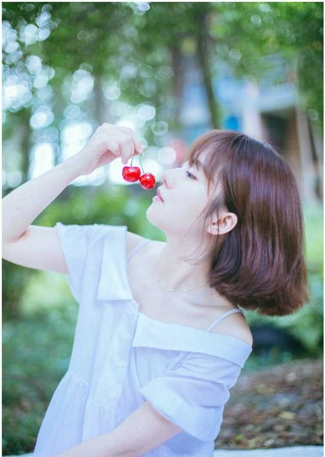 爱丽莎作品目录｜作品编号、合集列表与最新更新 爱丽莎白色服装自然环境造型照片
