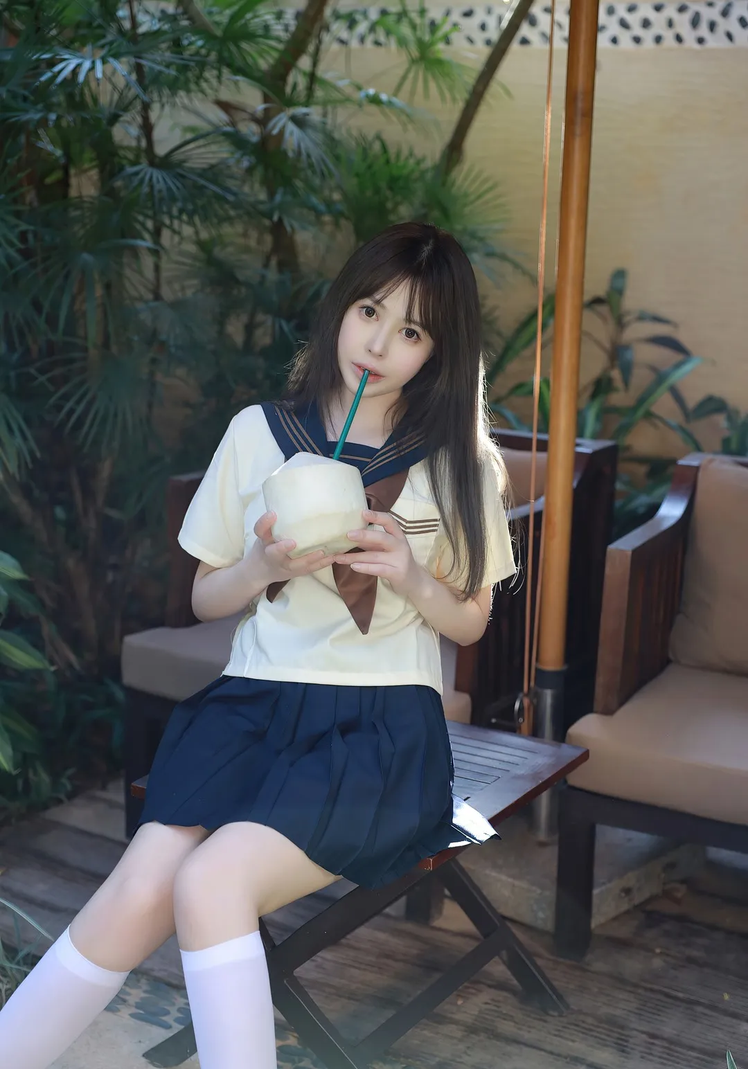 Evelyn艾莉作品目录｜作品编号、合集列表与最新更新 Evelyn艾莉校园风服装饮品造型照片