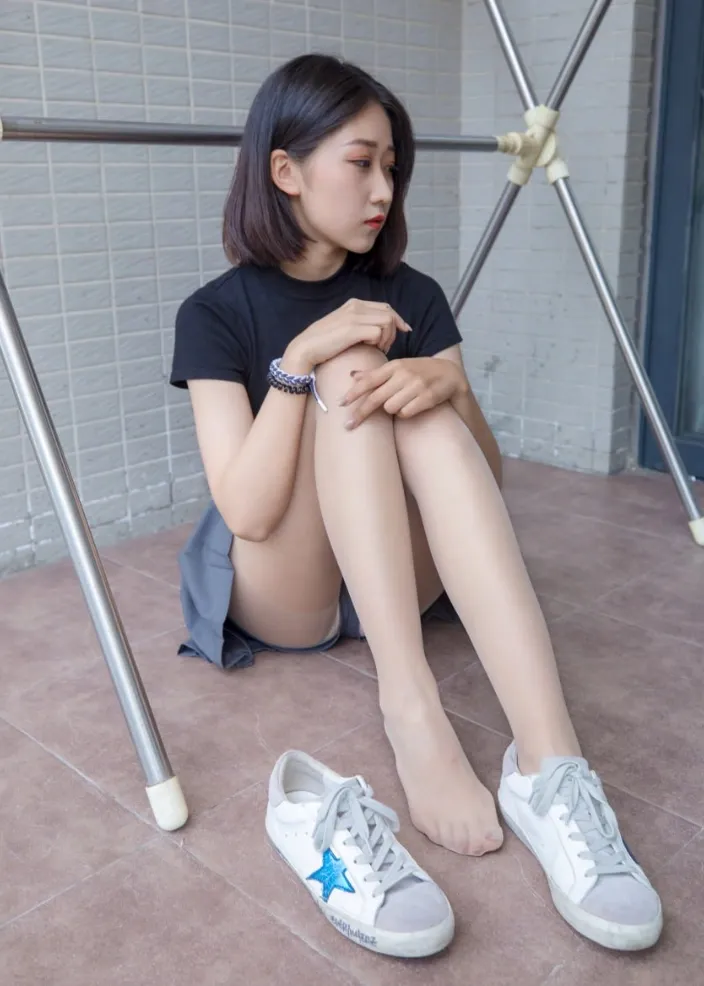 mslass梦丝女神作品目录|作品编号、合集列表与最新更新 mslass梦丝女神黑色上衣休闲造型图片