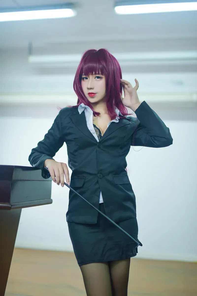 九曲jean作品目录|作品编号、合集列表与最新更新 九曲jean黑色制服主题造型室内照片