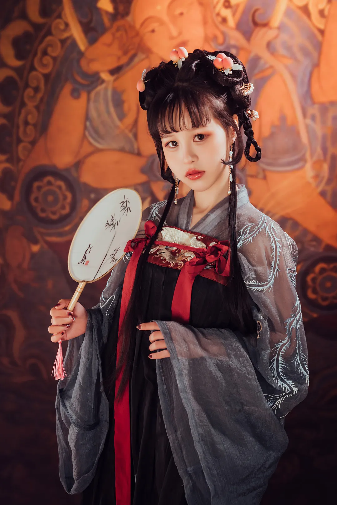 晕崽zz作品目录｜编号范围与代表作品整理更新 晕崽zz传统服饰扇子造型作品