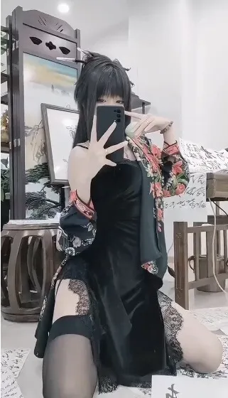 御女茉莉(嗲茉)作品目录|阶段性作品整理与编号更新 御女茉莉(嗲茉)黑色服装与室内背景造型