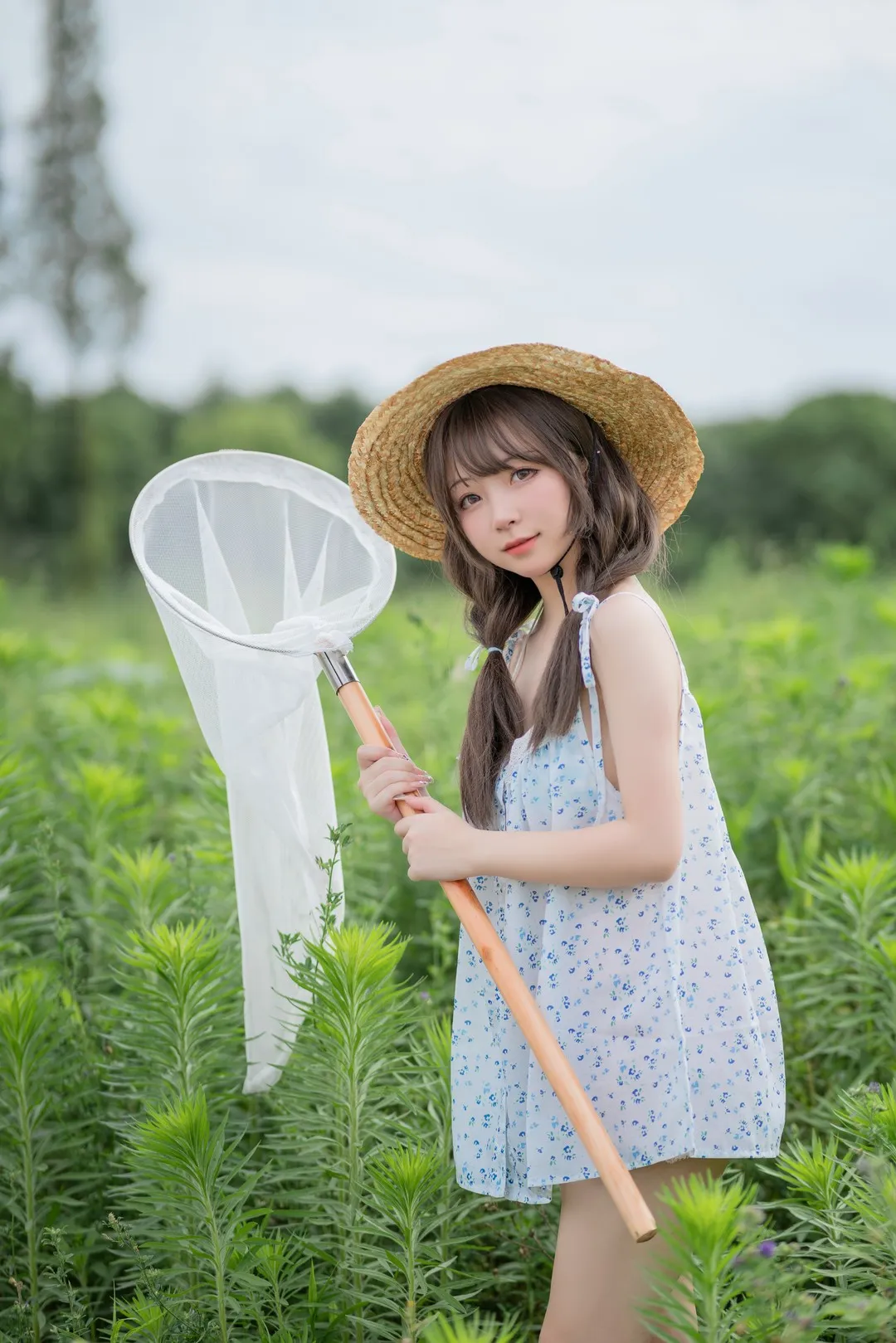 花铃作品目录｜作品编号、合集列表与最新更新 花铃草地场景帽子造型照片