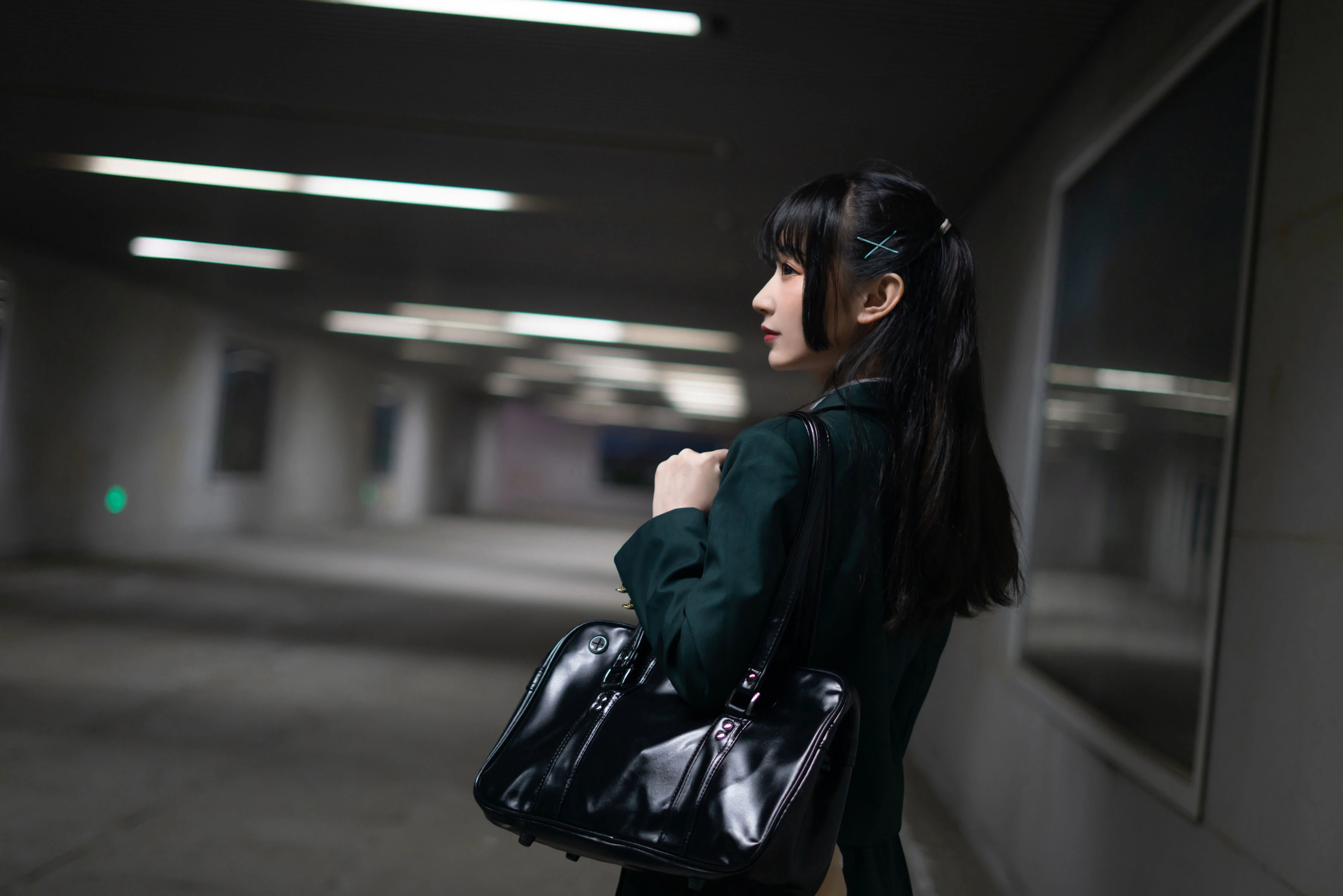 桃墨公子作品目录|作品编号、合集范围与最新更新 桃墨公子黑色日常服装与室内空间写真