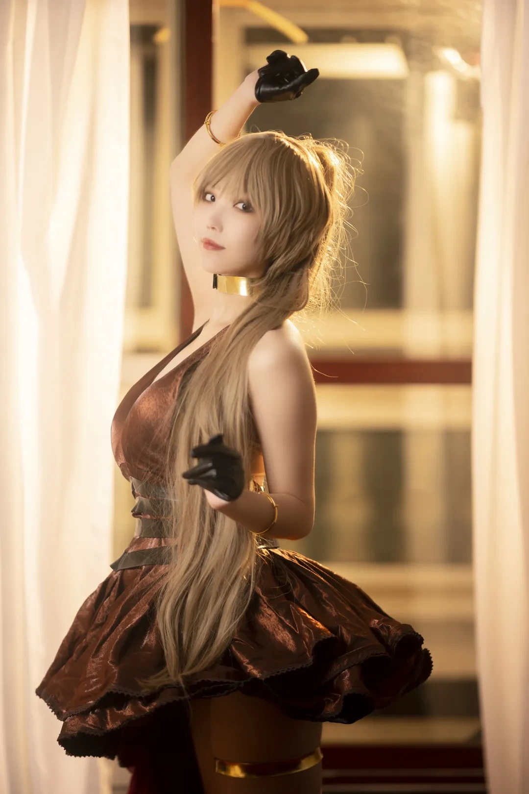 汪知子作品目录|角色作品编号与合集范围更新 汪知子金色长发角色服装暖色室内造型